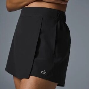 Alo clubhouse skirt